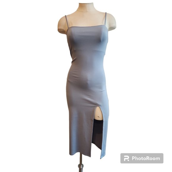 Lovers and Friends Skylar Midi in Blue Bell - Picture 3 of 4